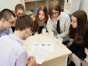 Хабаровская СРО провела увлекательную викторину «Стройка» для семиклассников региональной экономической гимназии